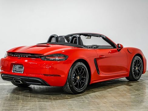 Used 2019 Porsche 718 Boxster image 10