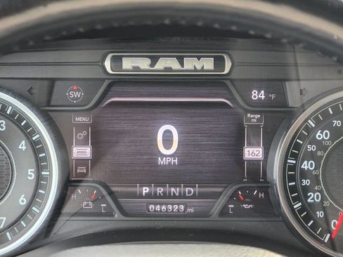 Used 2022 RAM 1500 Big Horn AWD/4WD image 32