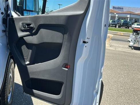New 2026 Ford Transit 250 148 Medium Roof w/ Load Area Protection Package RWD image 10