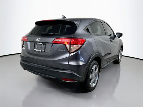 Used 2017 Honda HR-V EX image 4