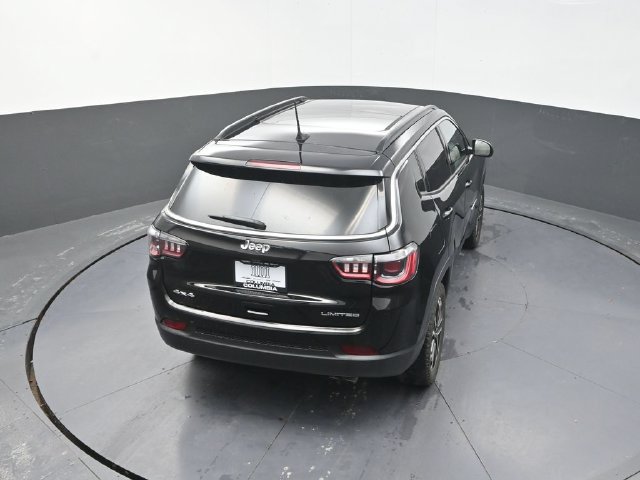 Used 2022 Jeep Compass Limited w/ Sun and Sound Group AWD/4WD image 16