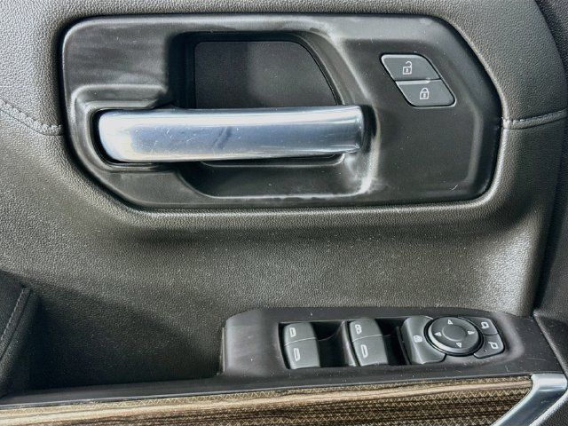 Used 2021 Chevrolet Silverado 1500 LT Trail Boss w/ Convenience Package II AWD/4WD image 18