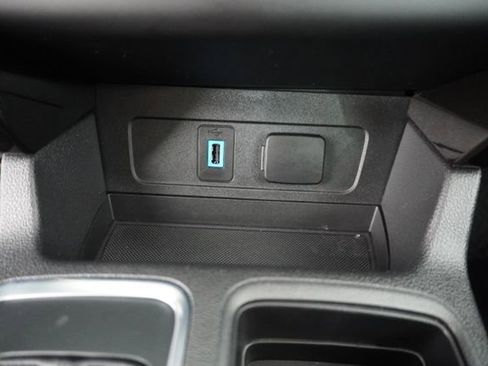 Used 2019 Ford Escape Titanium image 30