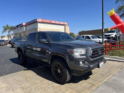 Used 2022 Toyota Tacoma SR5 image 2