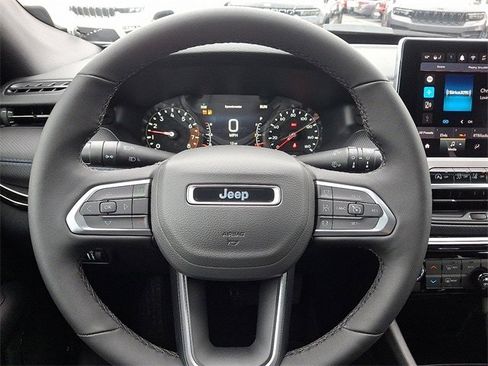 New 2026 Jeep Compass Limited image 13