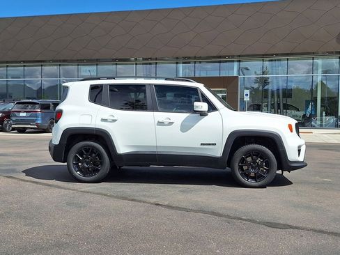 Used 2020 Jeep Renegade Altitude image 2