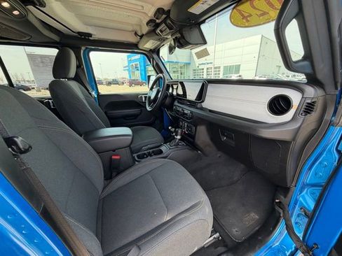 Used 2024 Jeep Wrangler Sport S image 20