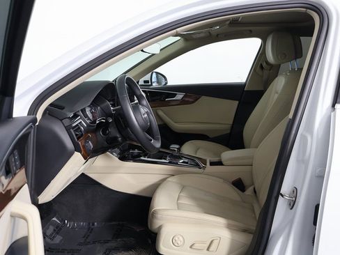 Used 2022 Audi A4 2.0T Premium w/ Convenience Package image 10