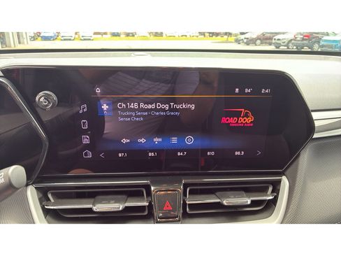 Used 2025 Chevrolet TrailBlazer LT AWD/4WD image 19