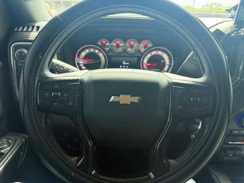 Used 2019 Chevrolet Silverado 1500 LTZ w/ LTZ Plus Package AWD/4WD image 18