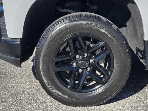 Used 2021 Chevrolet Silverado 1500 Custom Trail Boss AWD/4WD image 13