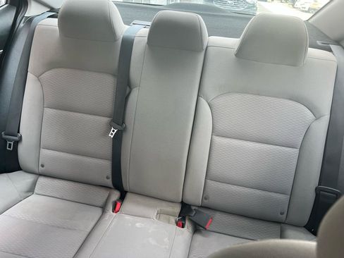 Used 2020 Hyundai Elantra SEL FWD image 13