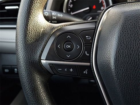 Certified 2021 Toyota Camry LE image 20