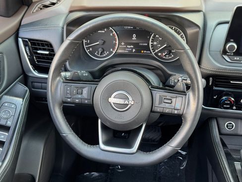 Used 2022 Nissan Rogue SL FWD image 20