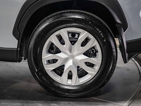 Certified 2025 Toyota Corolla Cross L image 12