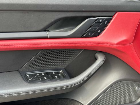 Used 2024 Porsche Taycan GTS image 37