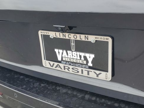 New 2026 Lincoln Navigator L Black Label AWD/4WD image 36