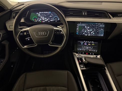 Certified 2024 Audi Q8 e-tron Premium Plus w/ Premium Plus Package AWD/4WD image 29