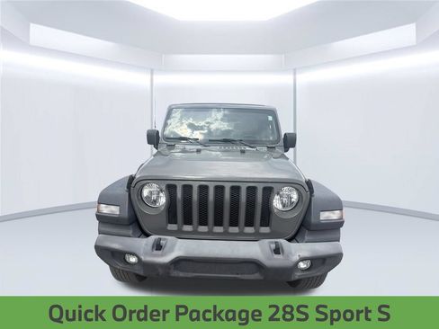 Used 2018 Jeep Wrangler Unlimited Sport S AWD/4WD image 2