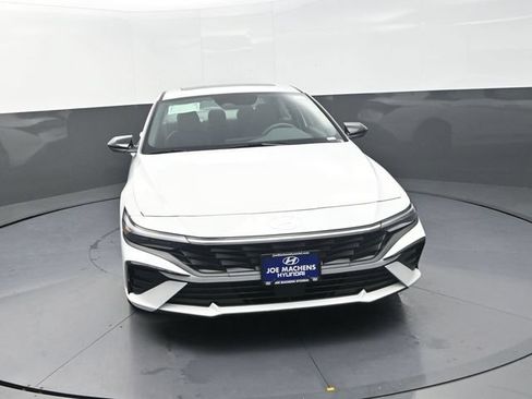 New 2026 Hyundai Elantra SEL Sport Premium FWD image 3