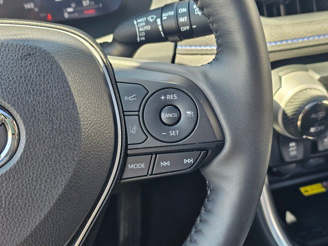 Used 2023 Toyota RAV4 XSE AWD/4WD image 33