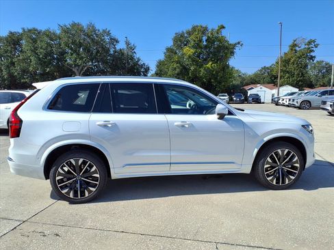 New 2026 Volvo XC90 B6 Ultra image 8