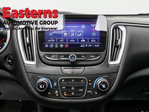 Used 2023 Chevrolet Malibu LT image 12