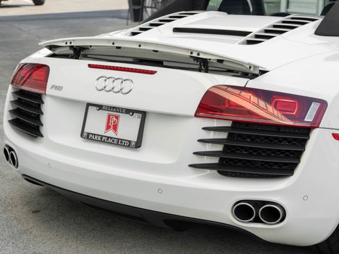 Used 2011 Audi R8 V8 image 7