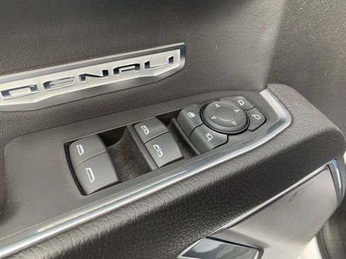 Used 2023 GMC Sierra 1500 Denali w/ Denali Reserve Package image 11