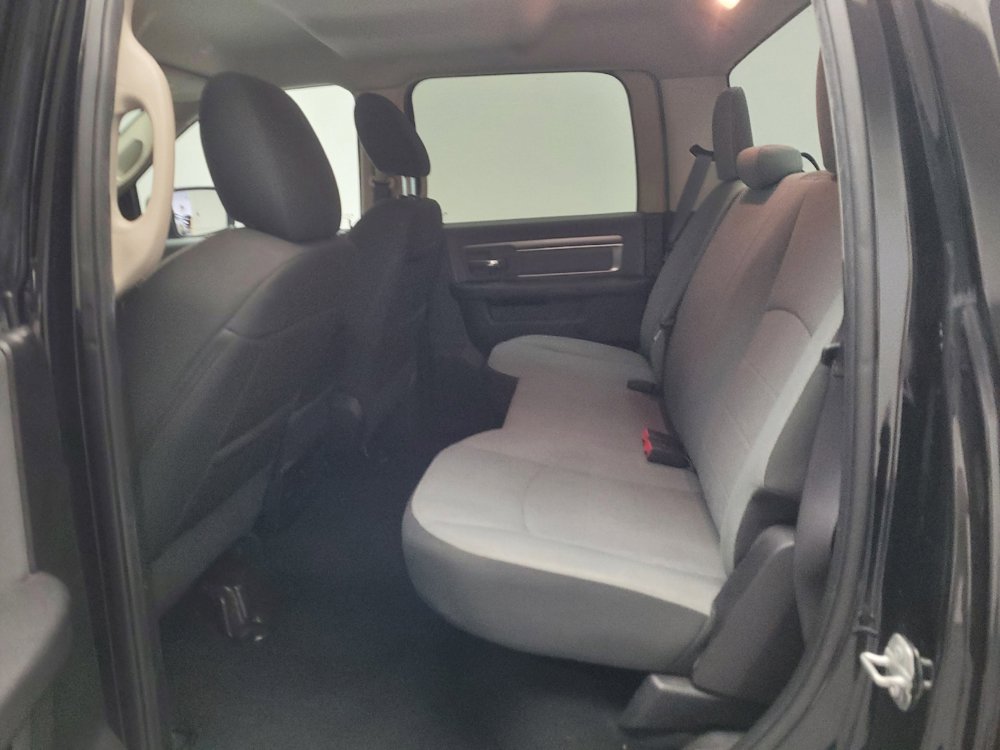 Used 2021 RAM 1500 Classic SLT RWD image 18