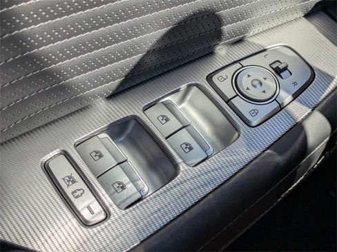 Used 2024 Hyundai Palisade Calligraphy image 20