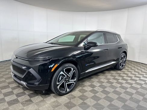Used 2025 Chevrolet Equinox EV LT w/ Convenience Package II image 7