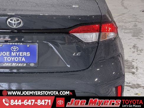 Used 2026 Toyota Corolla LE image 9