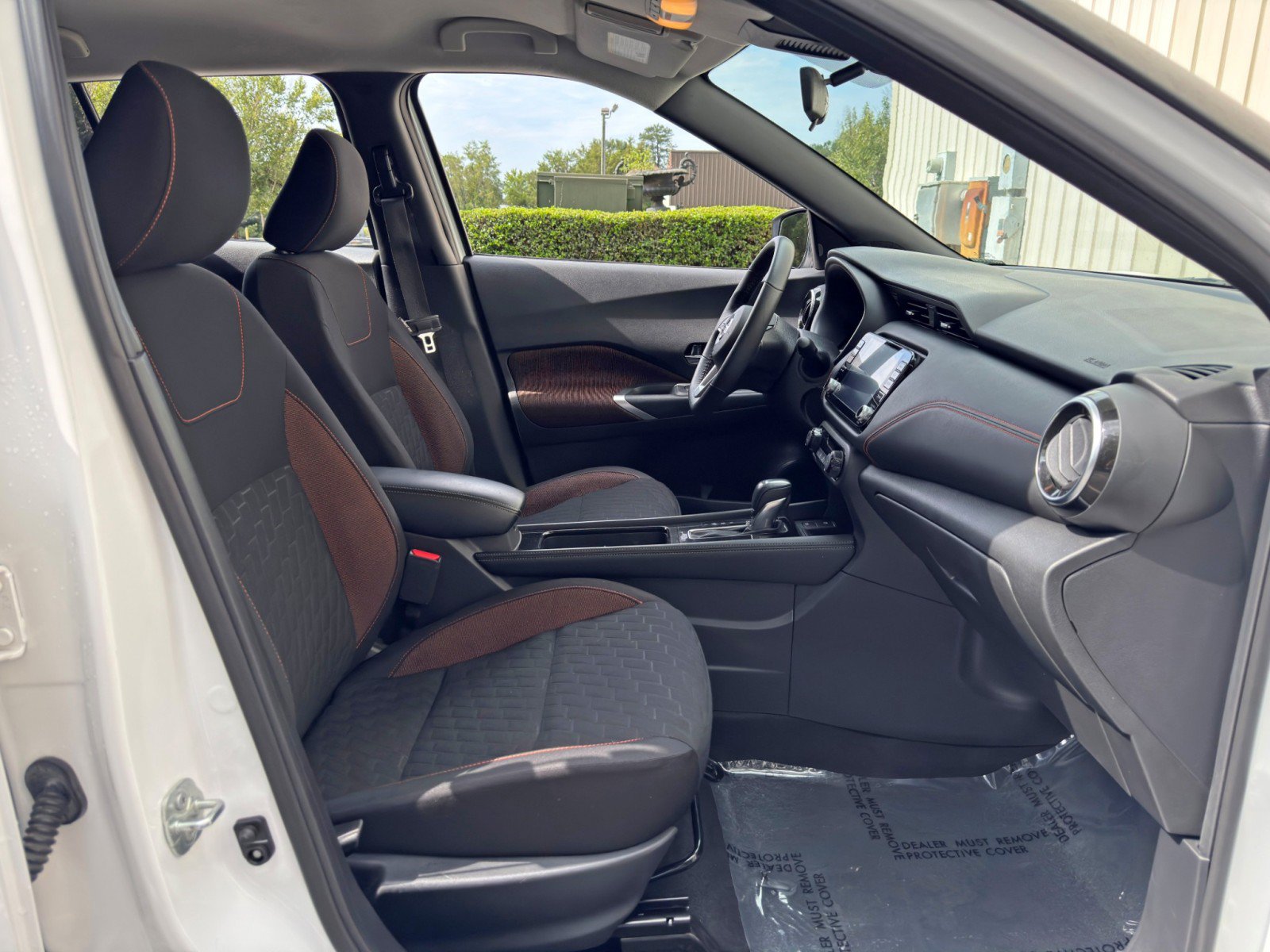 Used 2021 Nissan Kicks SR FWD image 14