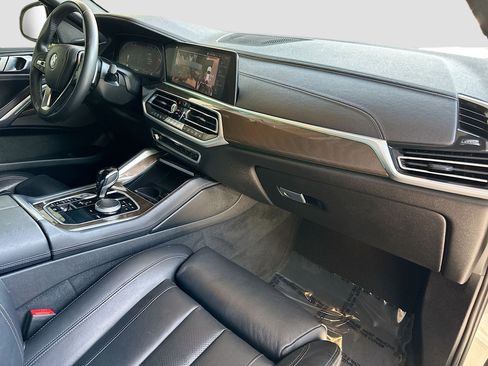 Certified 2022 BMW X6 xDrive40i w/ Premium Package image 31