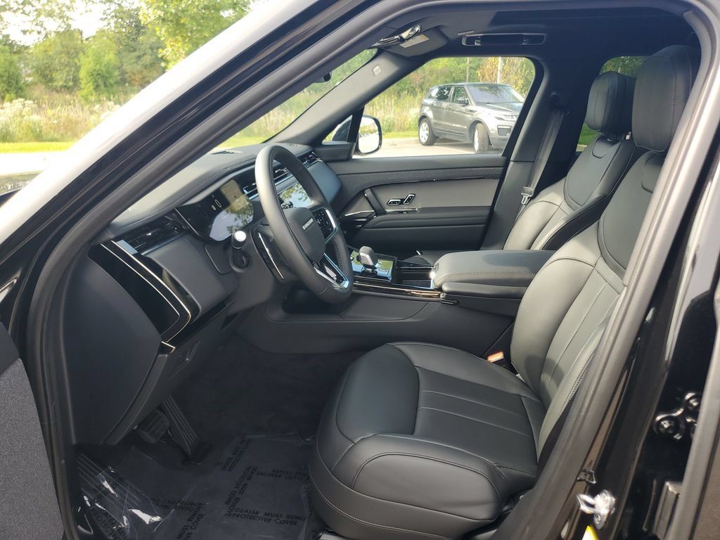New 2026 Land Rover Range Rover Sport SE AWD/4WD image 12
