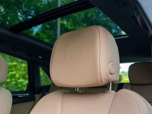 Certified 2026 Porsche Macan AWD/4WD image 31