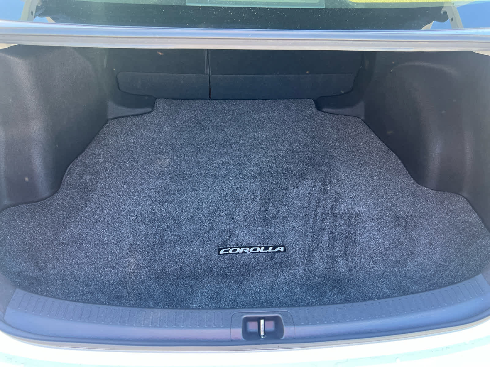 Certified 2023 Toyota Corolla XLE w/ Carpet Mat Package (TMS) FWD image 10