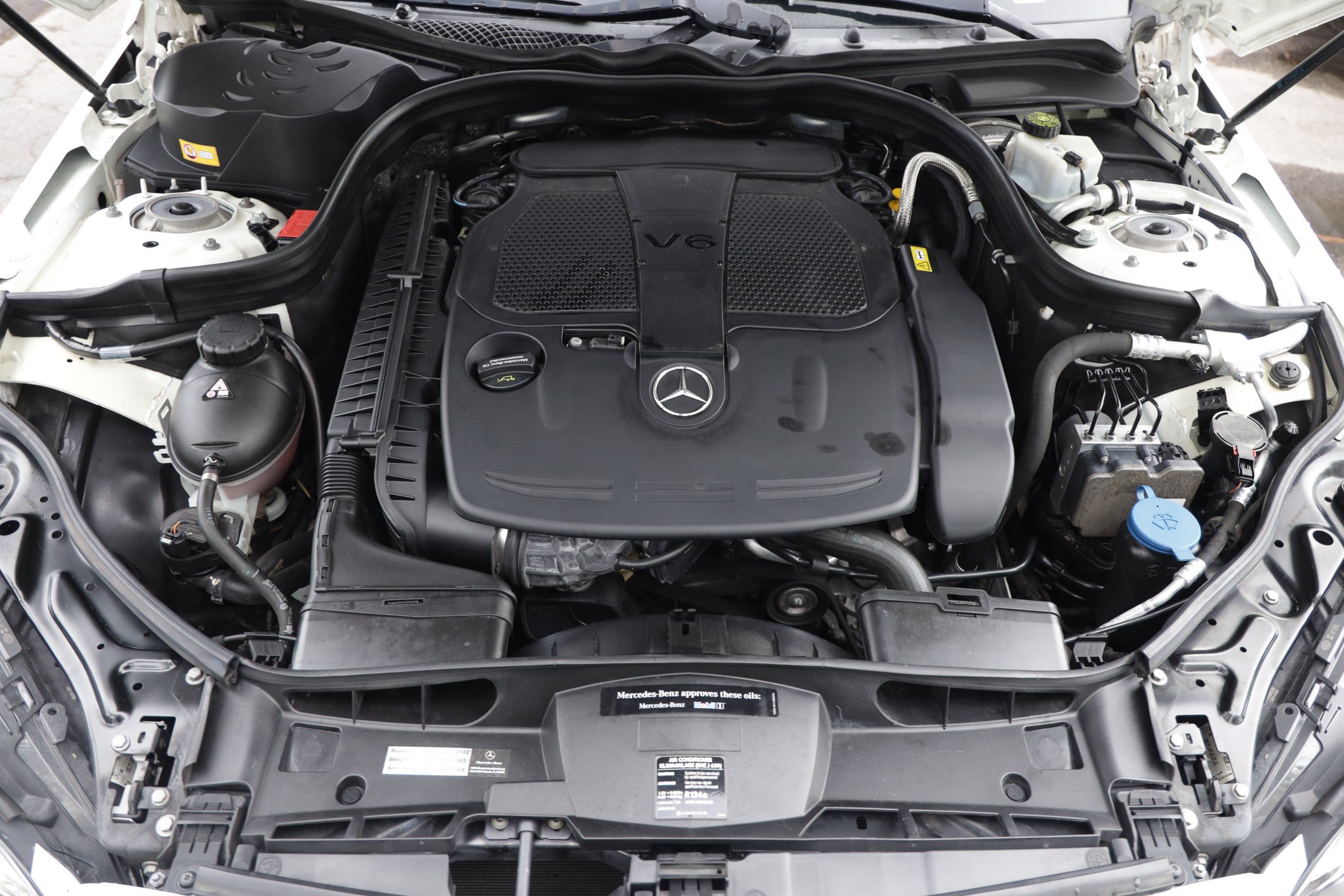 Used 2016 Mercedes-Benz E 350 Sedan w/ Premium Package image 24