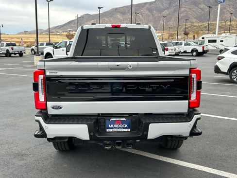 Certified 2025 Ford F350 Platinum w/ FX4 Off-Road Package image 9