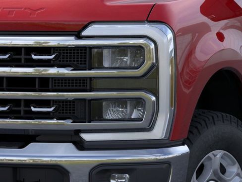 New 2026 Ford F350 XLT w/ XLT Premium Package AWD/4WD image 18
