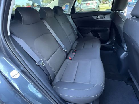 Used 2021 Kia Forte LXS FWD image 24