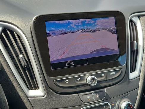 Used 2024 Chevrolet Malibu LT image 33