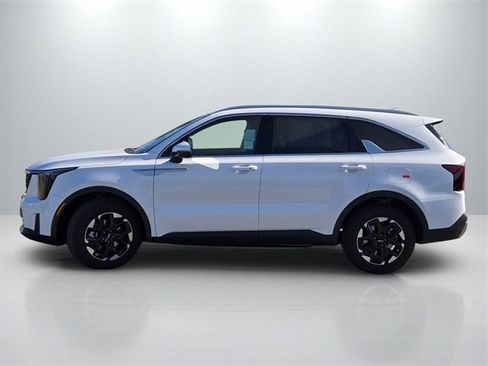 New 2026 Kia Sorento S image 7