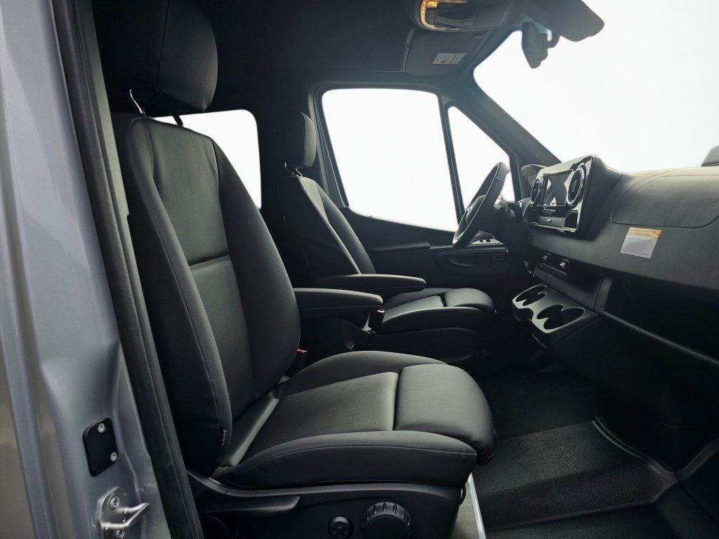 New 2026 Mercedes-Benz Sprinter 2500 image 26