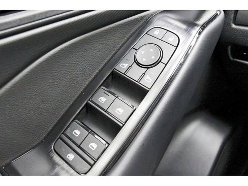 Certified 2025 Nissan Rogue S image 19