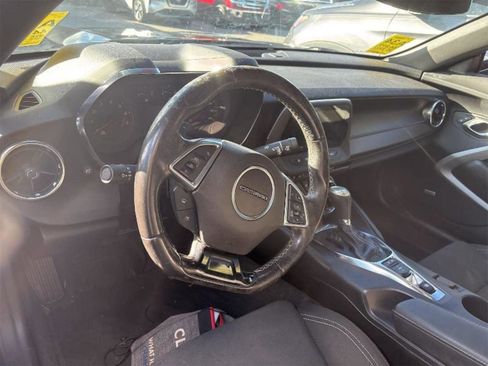 Used 2022 Chevrolet Camaro LT w/ Technology Package image 12