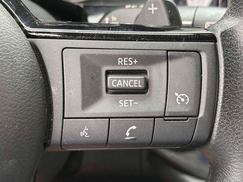 Used 2022 Nissan Pathfinder S AWD/4WD image 23