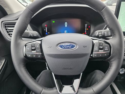 New 2026 Ford Escape SE w/ Class II Trailer Tow Package image 14