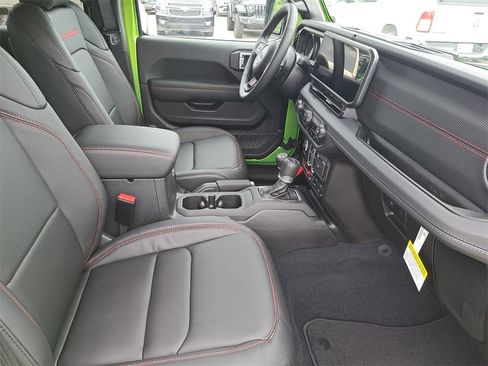 New 2025 Jeep Gladiator Rubicon image 10